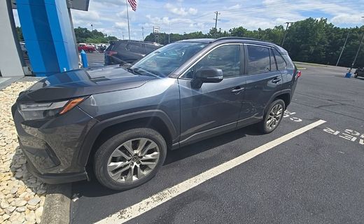 2022 Toyota RAV4 XLE Premium