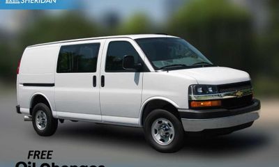 2023 Chevrolet Express LT EXT