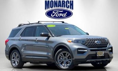 2023 Ford Explorer XLT