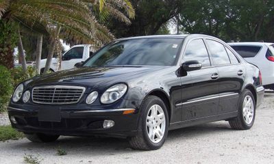 2004 Mercedes-Benz E-Class E320 4 Matic