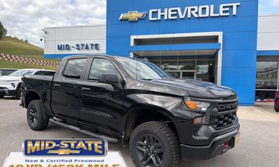 2026 Chevrolet Silverado Trail Boss Custom