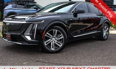 2024 Cadillac Lyriq Tech 1