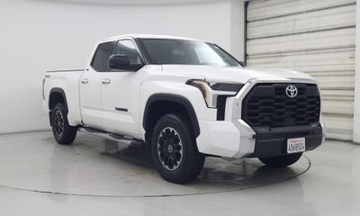 2023 Toyota Tundra SR5