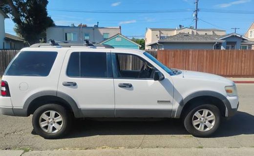 2006 Ford Explorer XLT