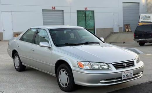 2000 Toyota Camry