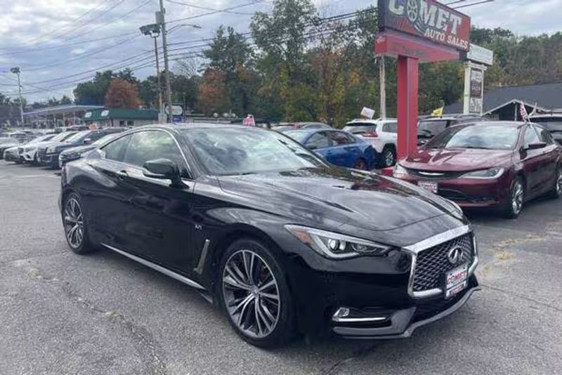 2017 Infiniti Q60 — a typically priced live listing