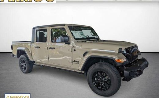 2022 Jeep Gladiator Sport
