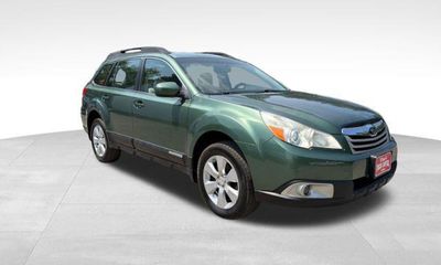 2012 Subaru Outback Base