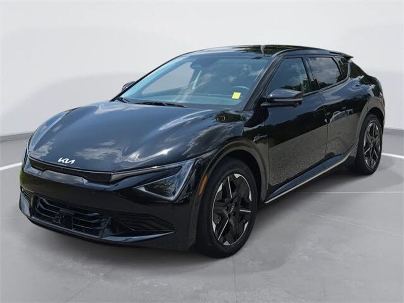 2025 Kia EV6 — a typically priced live listing