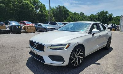 2020 Volvo S60 Momentum