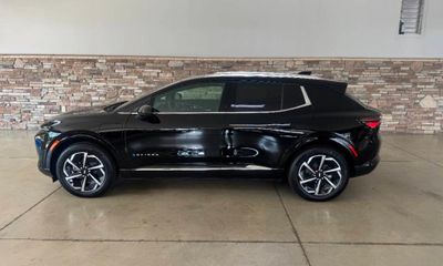 2025 Chevrolet Equinox LT