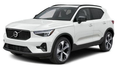 2026 Volvo XC40 Core