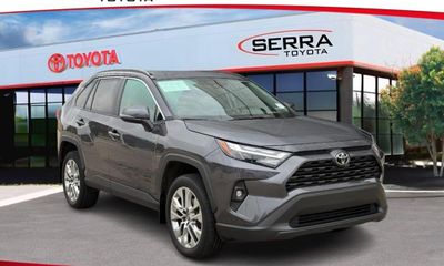 2025 Toyota RAV4 XLE Premium