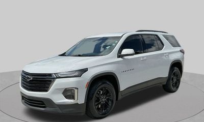 2023 Chevrolet Traverse LT