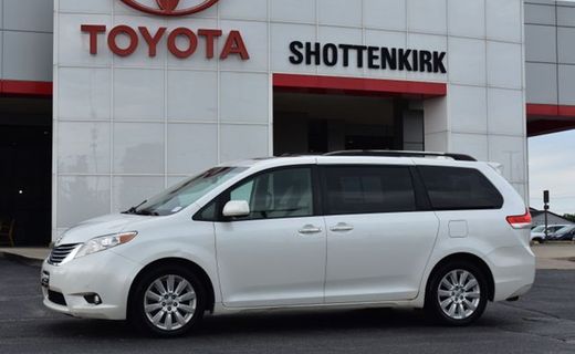 2012 Toyota Sienna XLE