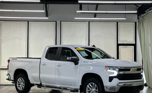 2023 Chevrolet Silverado LT