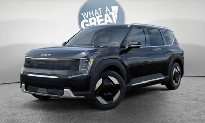 2026 Kia EV9 Wind