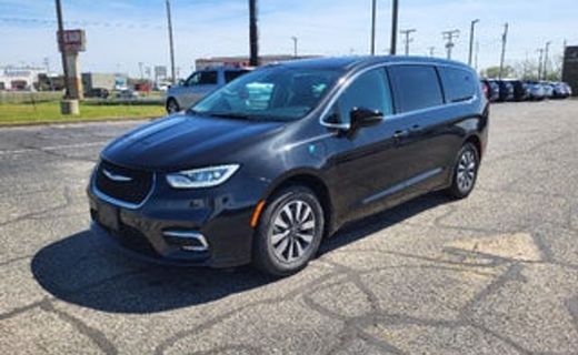 2024 Chrysler Pacifica Select