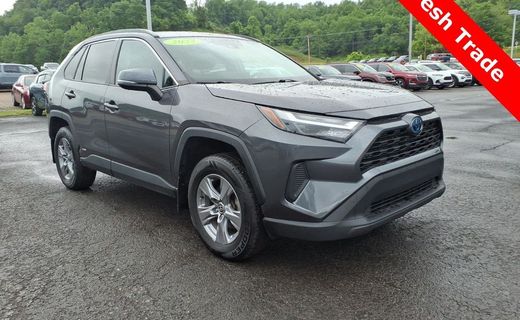 2022 Toyota RAV4 XLE