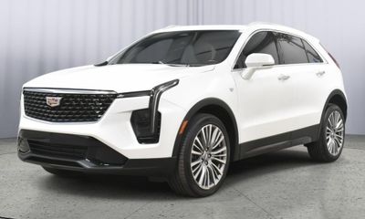 2024 Cadillac XT4 Premium Luxury