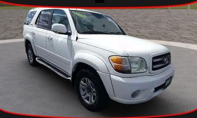 2005 Toyota Sequoia SR5