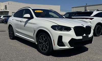 2024 BMW X4 XDRIVE30I