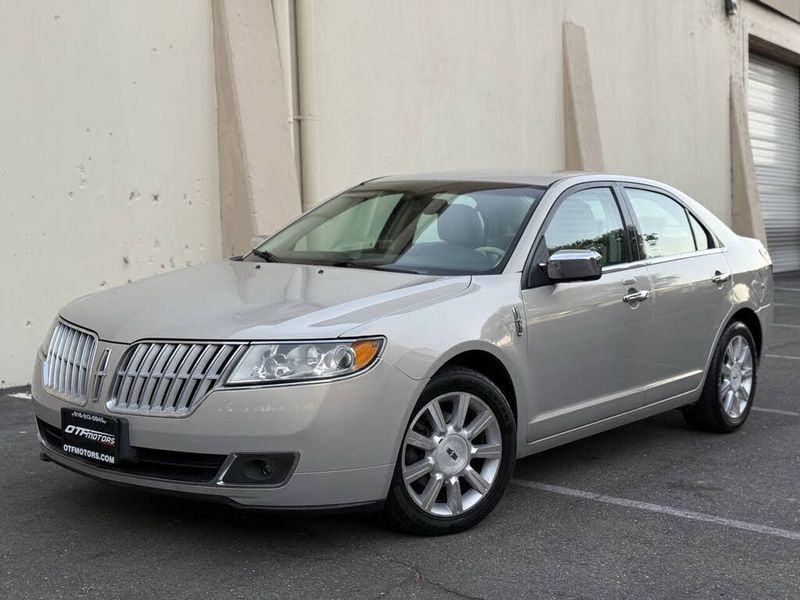 2010 Lincoln MKZ — a typically priced live listing