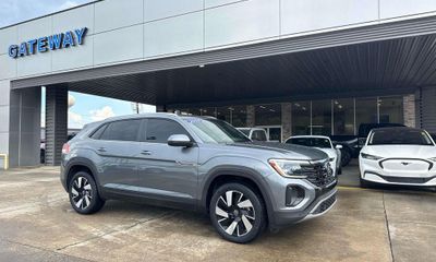 2024 Volkswagen Atlas Cross Sport SE W Technology