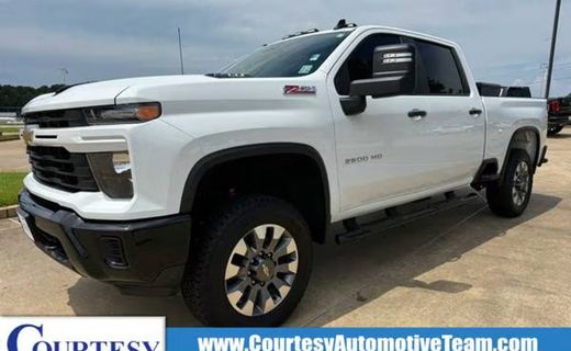 2024 Chevrolet Silverado HD Custom