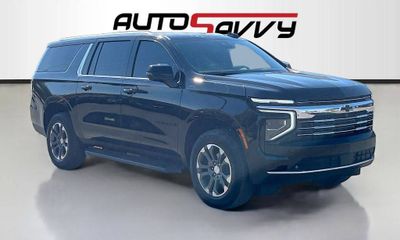 2025 Chevrolet Suburban LT