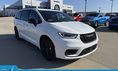 2026 Chrysler Pacifica Limited