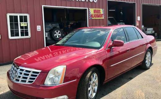 2011 Cadillac DTS Luxury