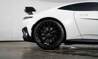 2022 Aston Martin Vantage F1 Edition Coupe