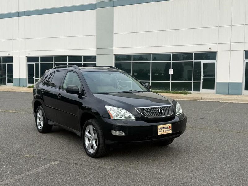 2006 Lexus RX — a typically priced live listing