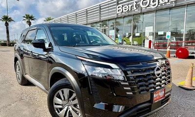 2026 Nissan Pathfinder S