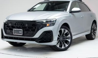 2025 Audi Q8 Quattro Premium Plus