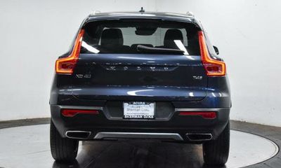 2019 Volvo XC40 Inscription