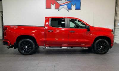 2022 Chevrolet Silverado LTD Custom