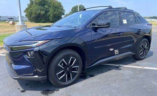 2026 Toyota BZ XLE Plus