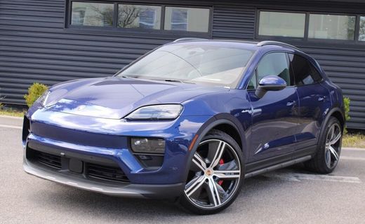 2025 Porsche Macan 4S Electric