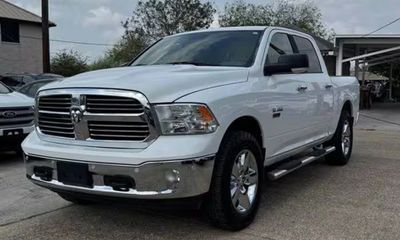 2016 Ram 1500 SLT