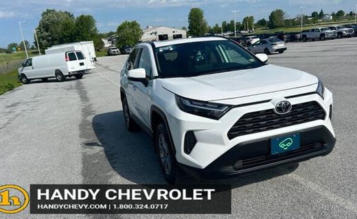 2025 Toyota RAV4 XLE