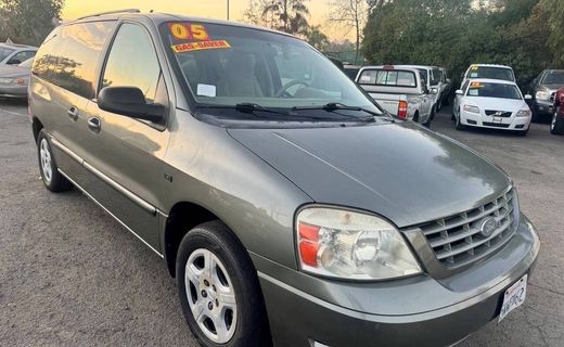 2005 Ford Freestar SE
