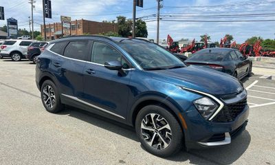 2023 Kia Sportage EX