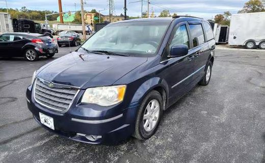 2009 Chrysler Town AND Country