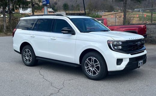 2026 Ford Expedition Active