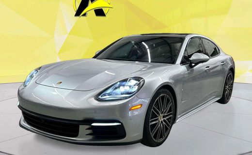 2018 Porsche Panamera