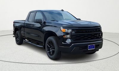 2026 Chevrolet Silverado Custom