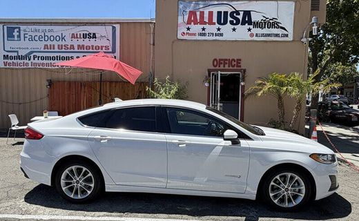 2019 Ford Fusion SE