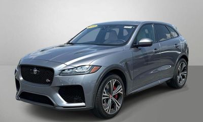 2020 Jaguar F-Pace SVR